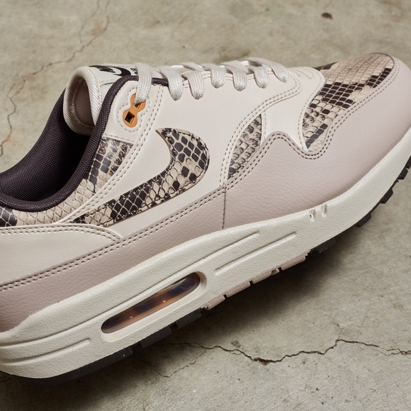 Nike Air Max 1 ‘97 ‘Light Orewood Snakeskin’ - Picture 6 of 10
